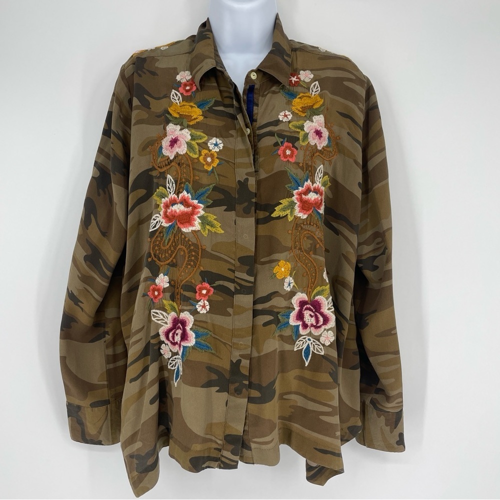 NWOT Johnny Was Workshop Silk Camouflage Esmeralda Handkerchief Bolero Shirt S
